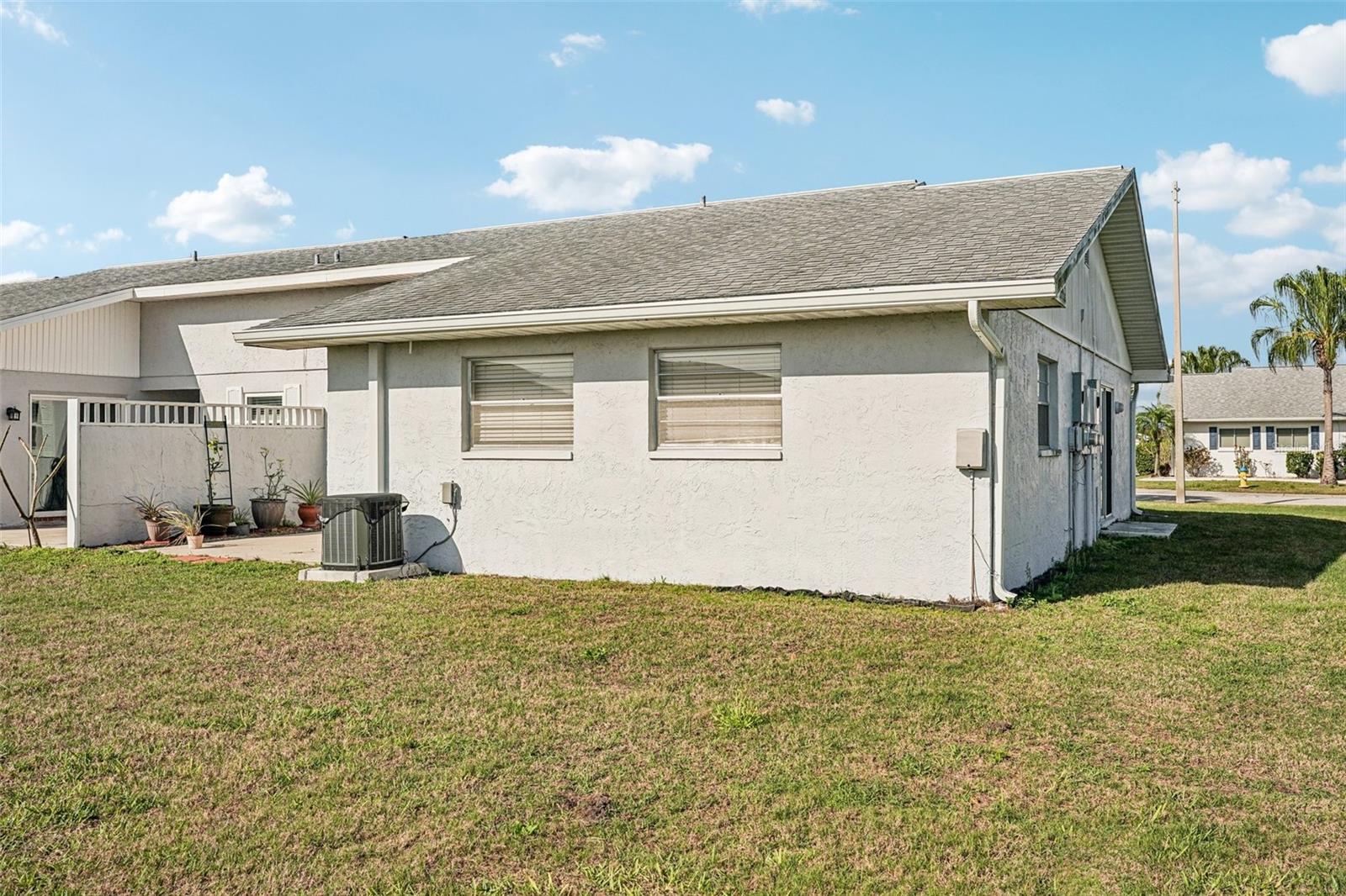 1307 NEW BEDFORD DR #3C