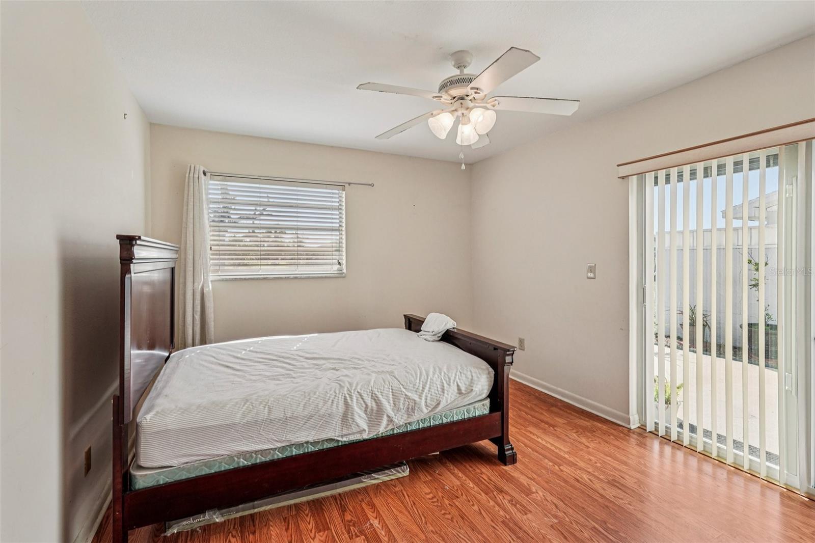 1307 NEW BEDFORD DR #3C