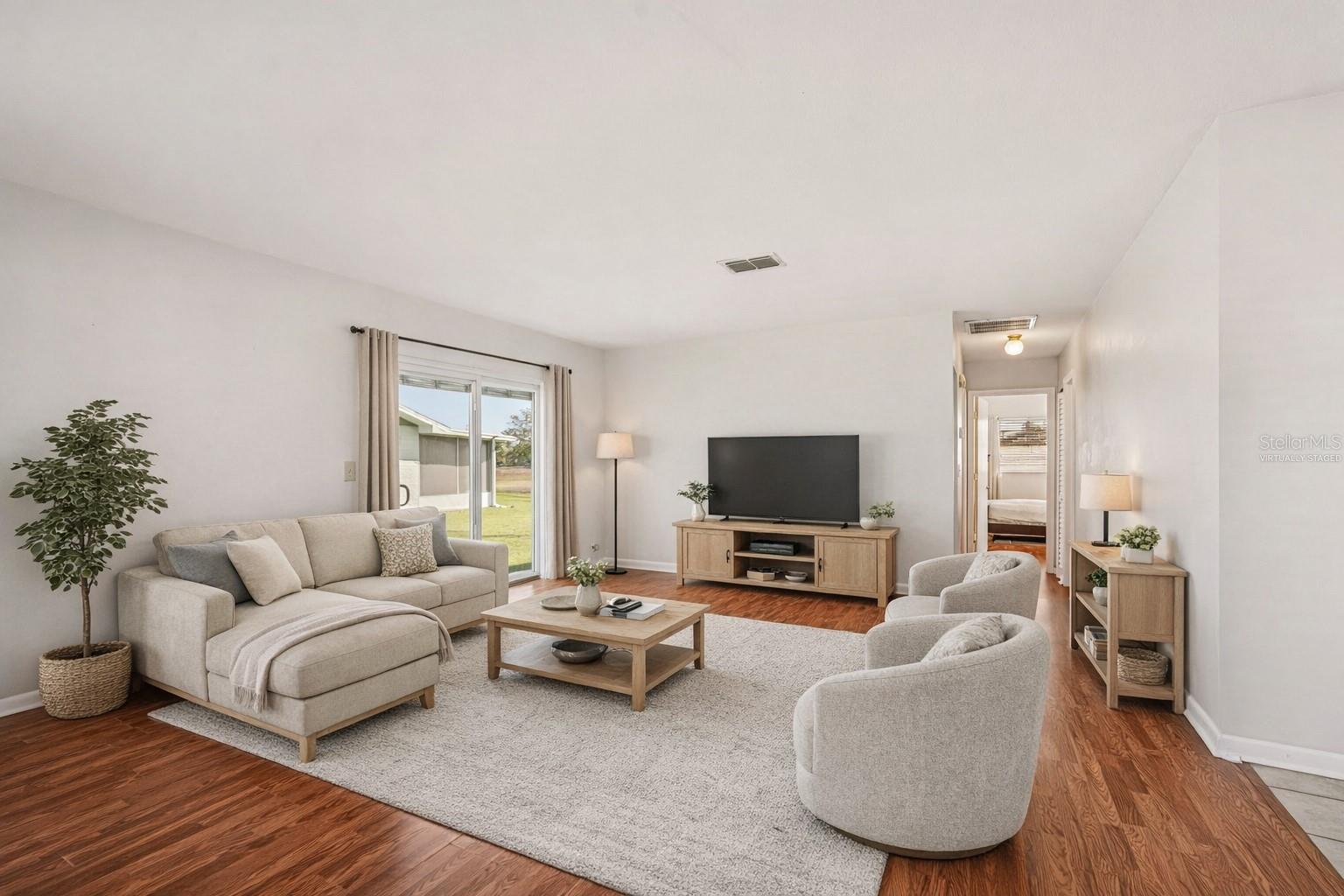 1307 NEW BEDFORD DR #3C