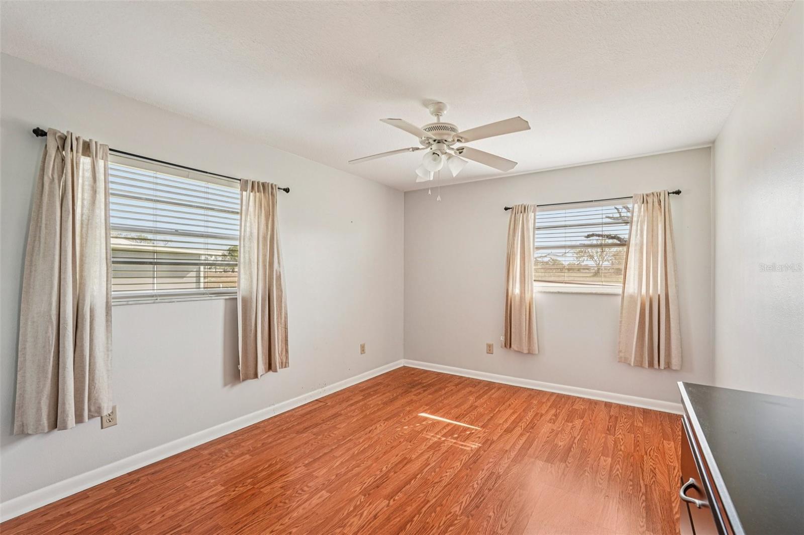 1307 NEW BEDFORD DR #3C