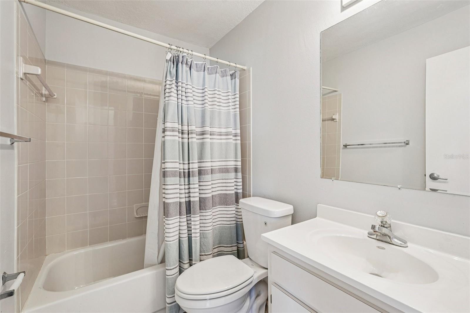 1307 NEW BEDFORD DR #3C