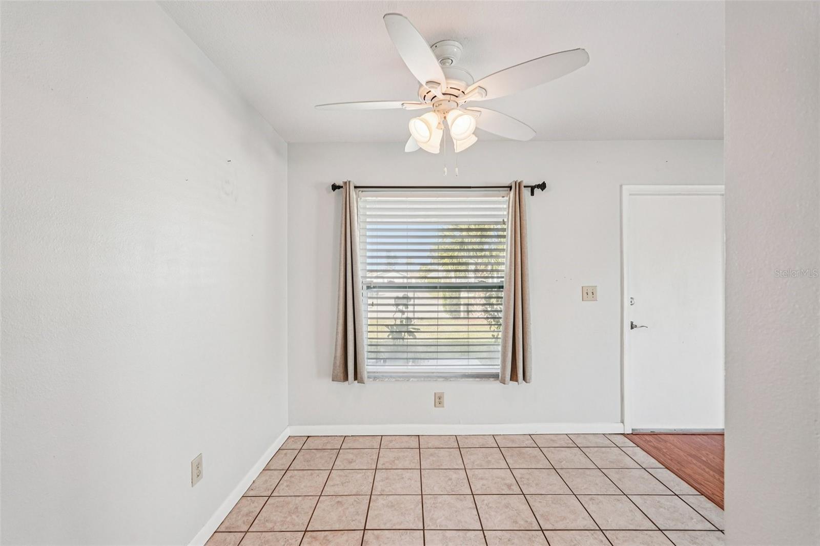 1307 NEW BEDFORD DR #3C