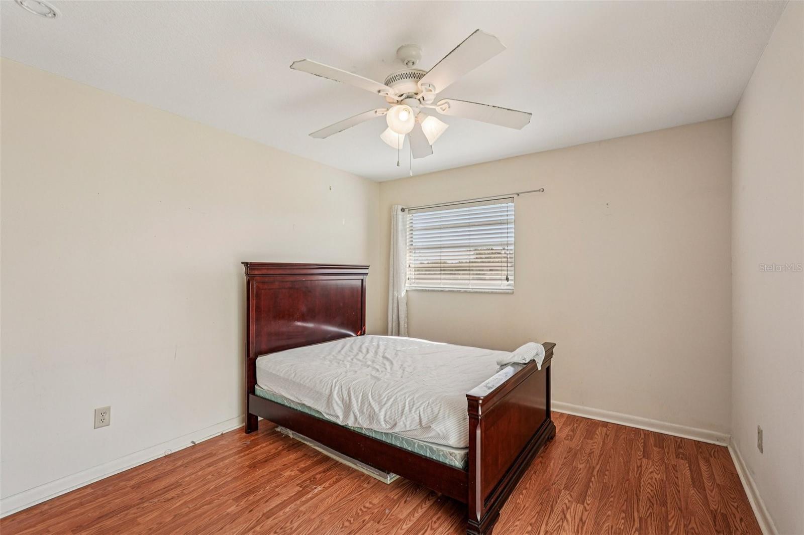 1307 NEW BEDFORD DR #3C