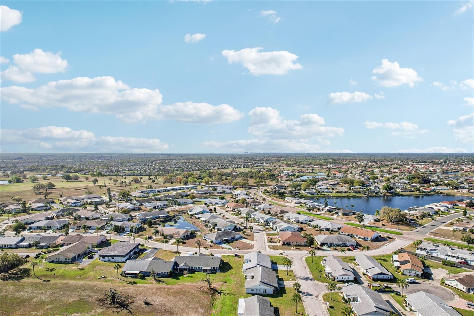 1307 NEW BEDFORD DR #3C