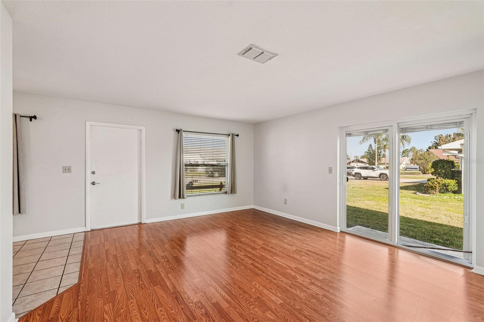 1307 NEW BEDFORD DR #3C