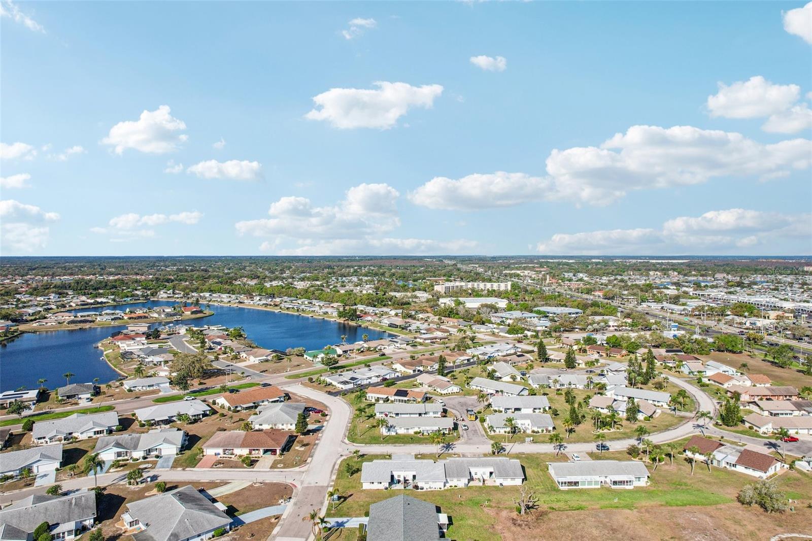 1307 NEW BEDFORD DR #3C