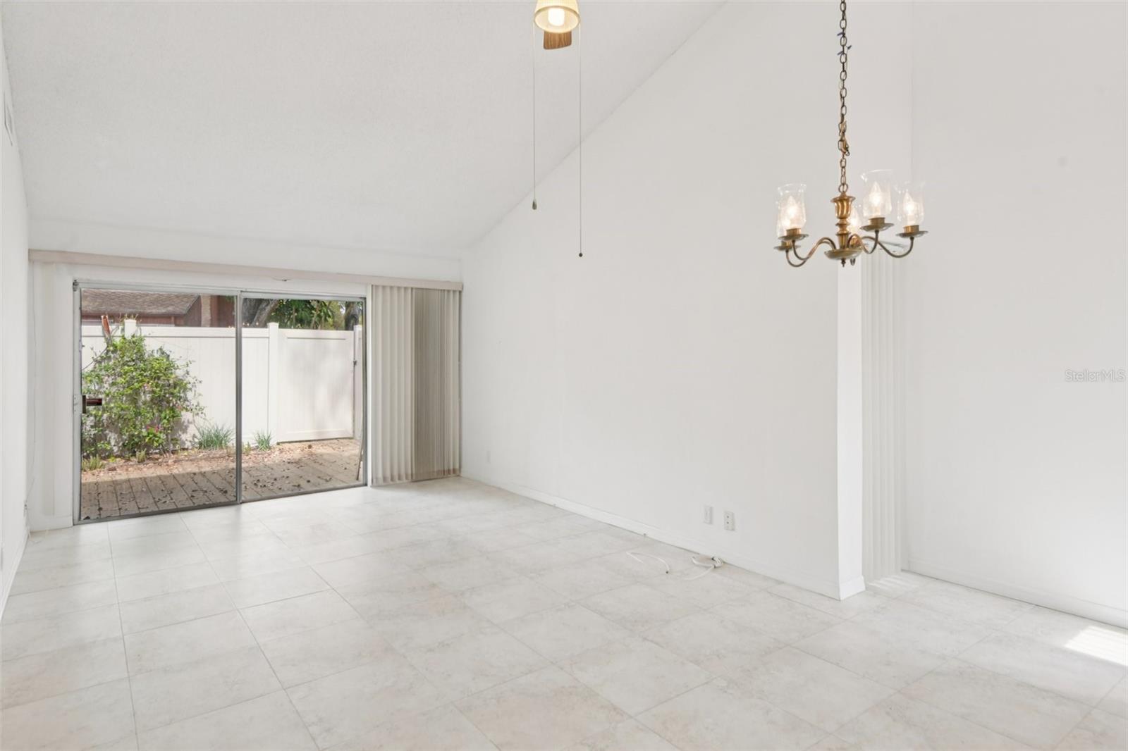 2064 SUNSET POINT RD #71