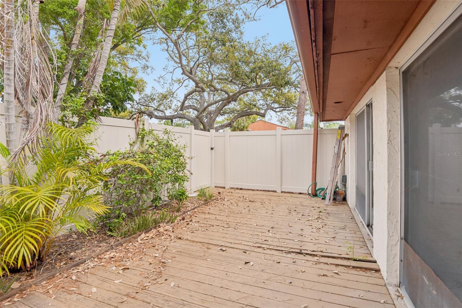 2064 SUNSET POINT RD #71