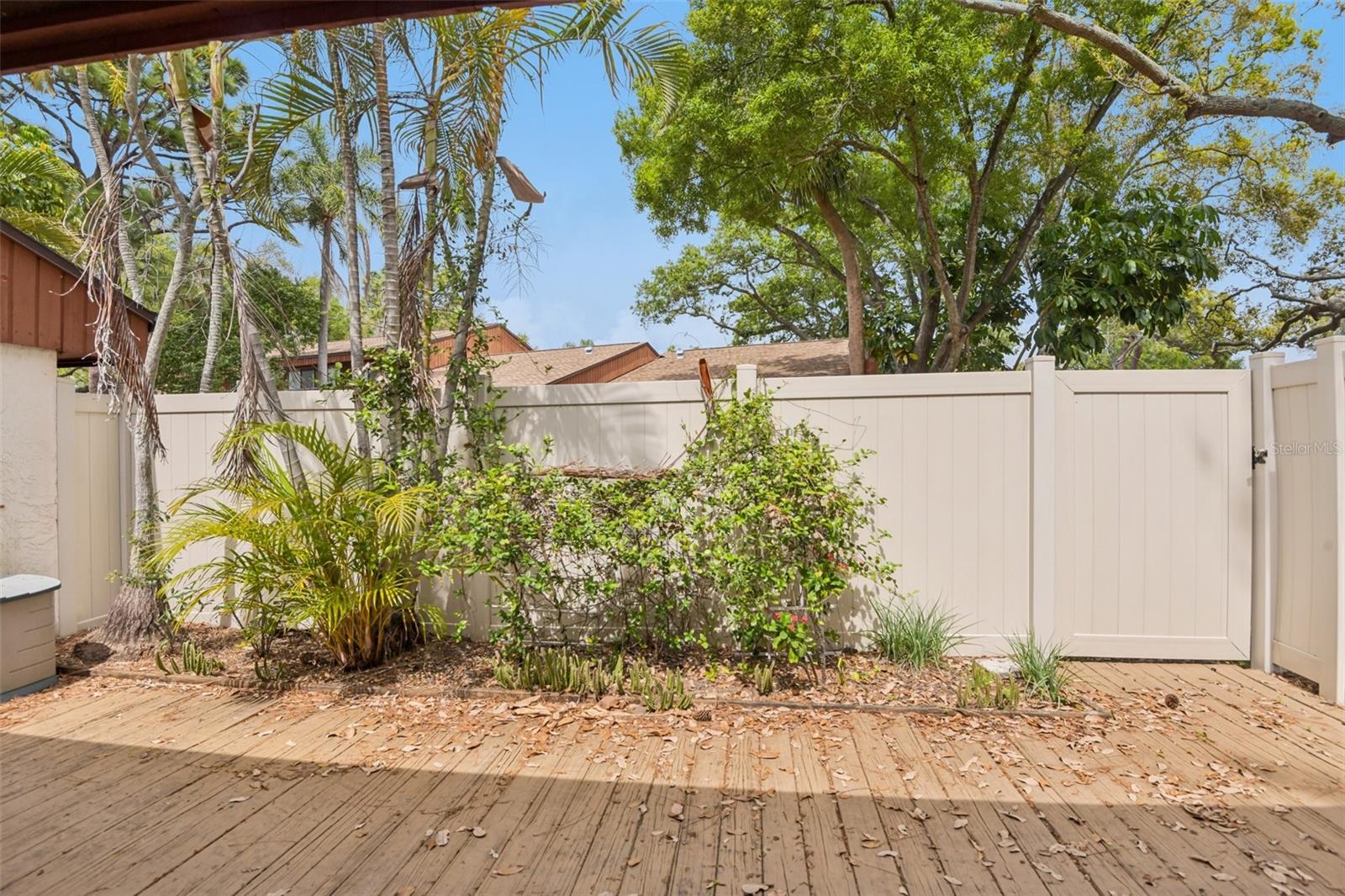 2064 SUNSET POINT RD #71