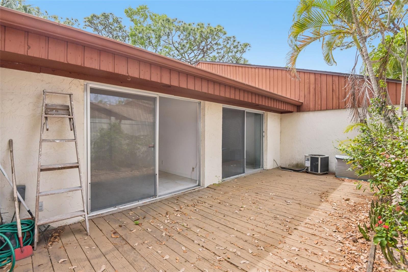 2064 SUNSET POINT RD #71