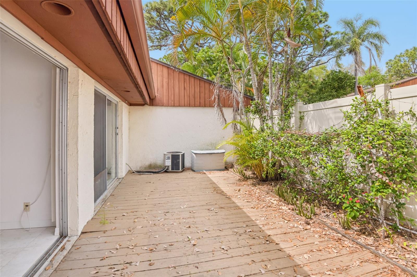 2064 SUNSET POINT RD #71