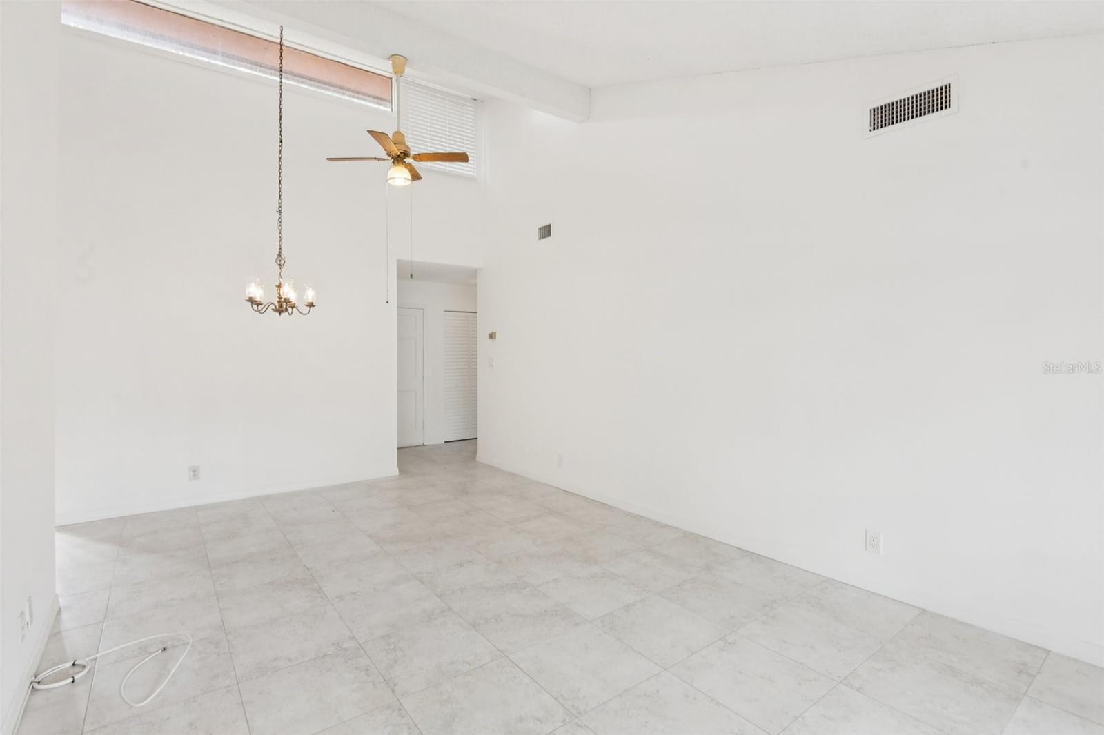 2064 SUNSET POINT RD #71