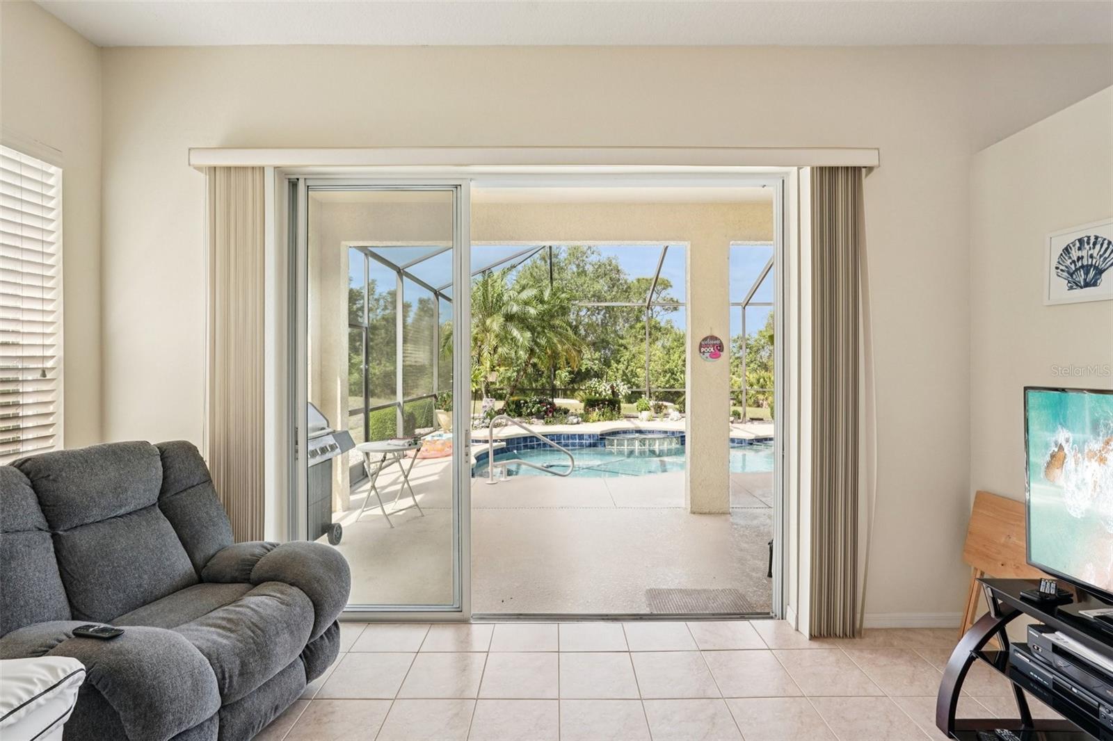 1351 MISTY GREENS DR