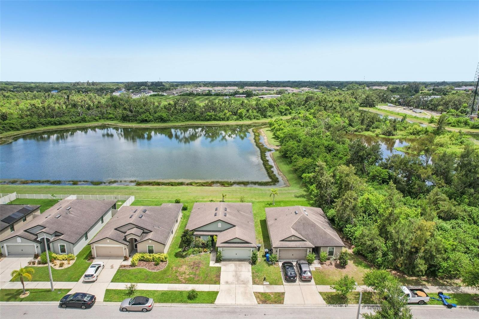 636 CHATHAM WALK DR