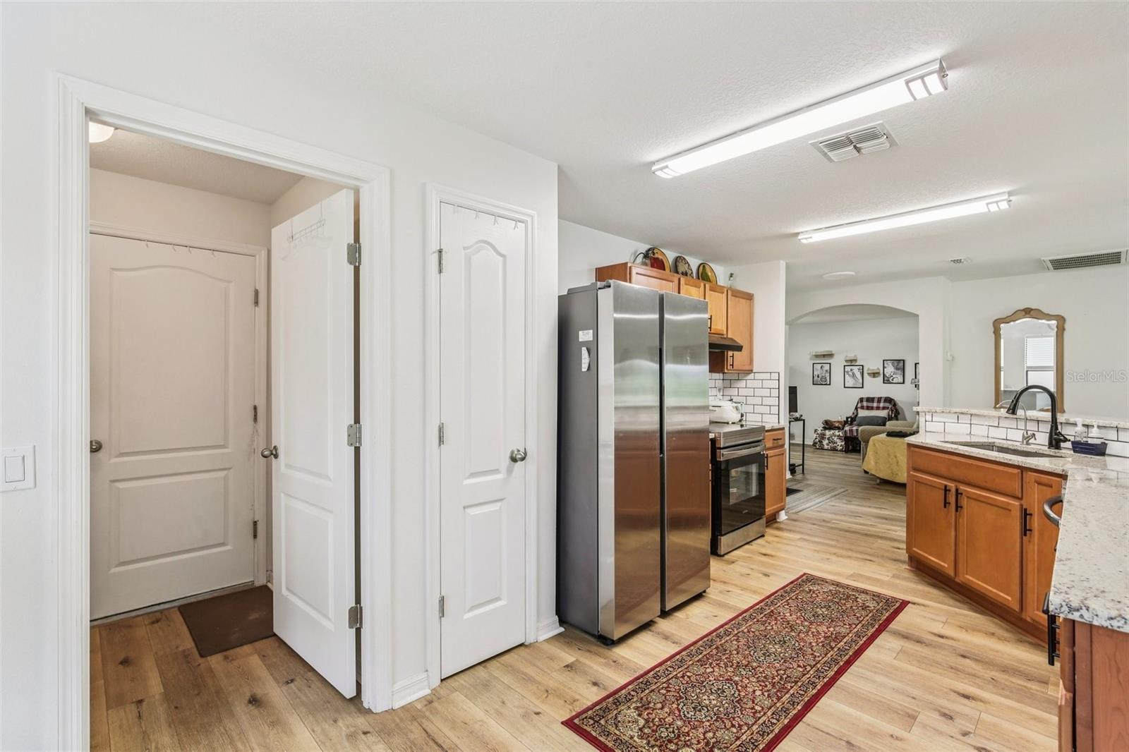 636 CHATHAM WALK DR