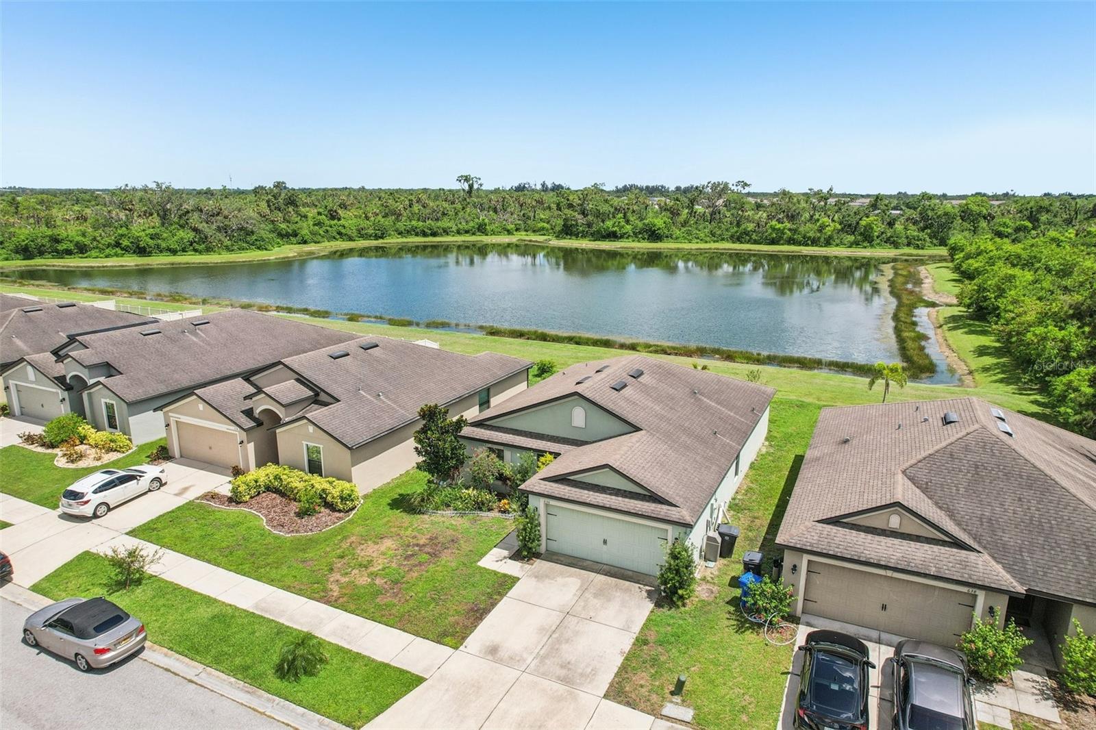 636 CHATHAM WALK DR
