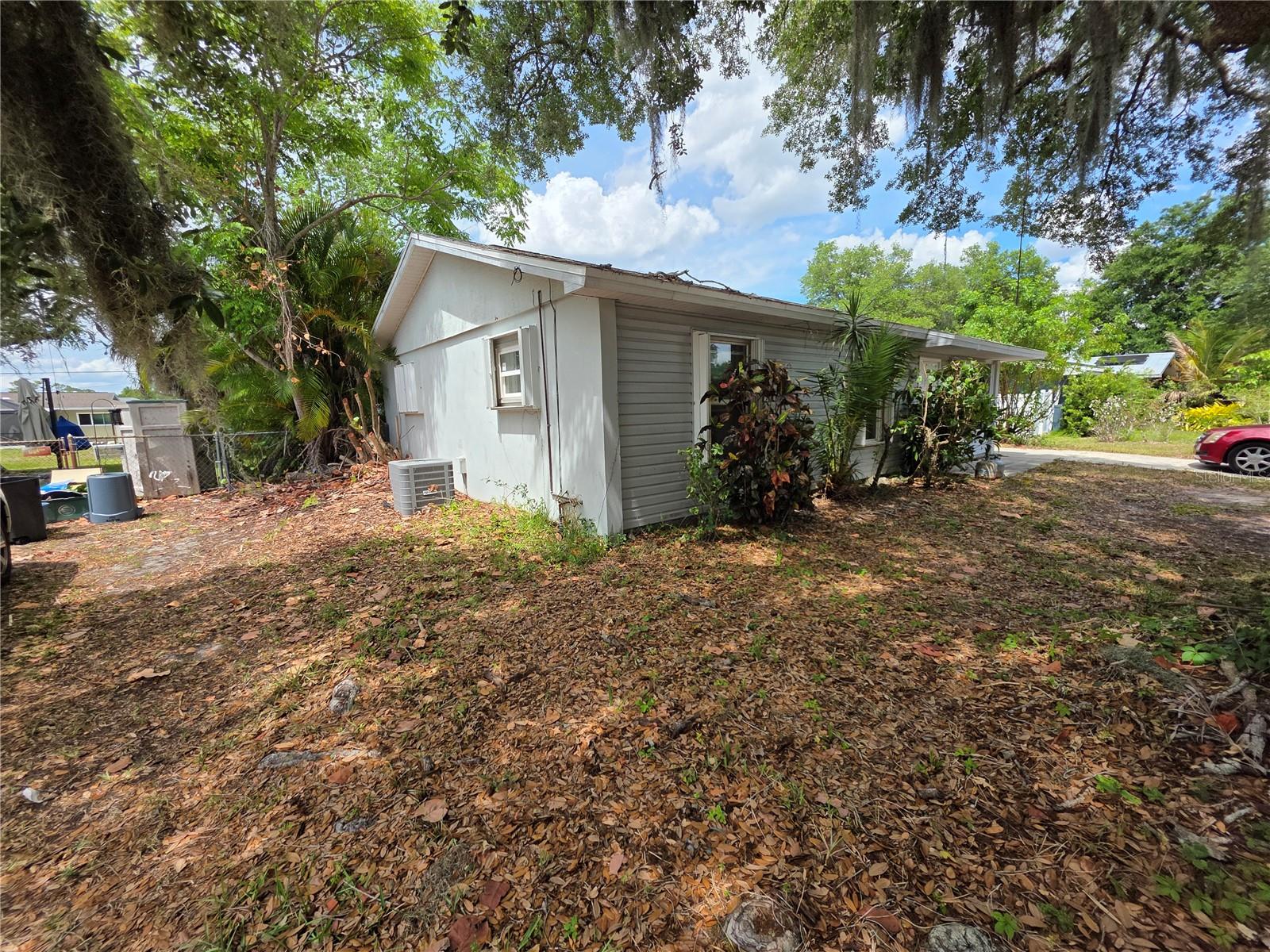 838 CORDELE AVE NW