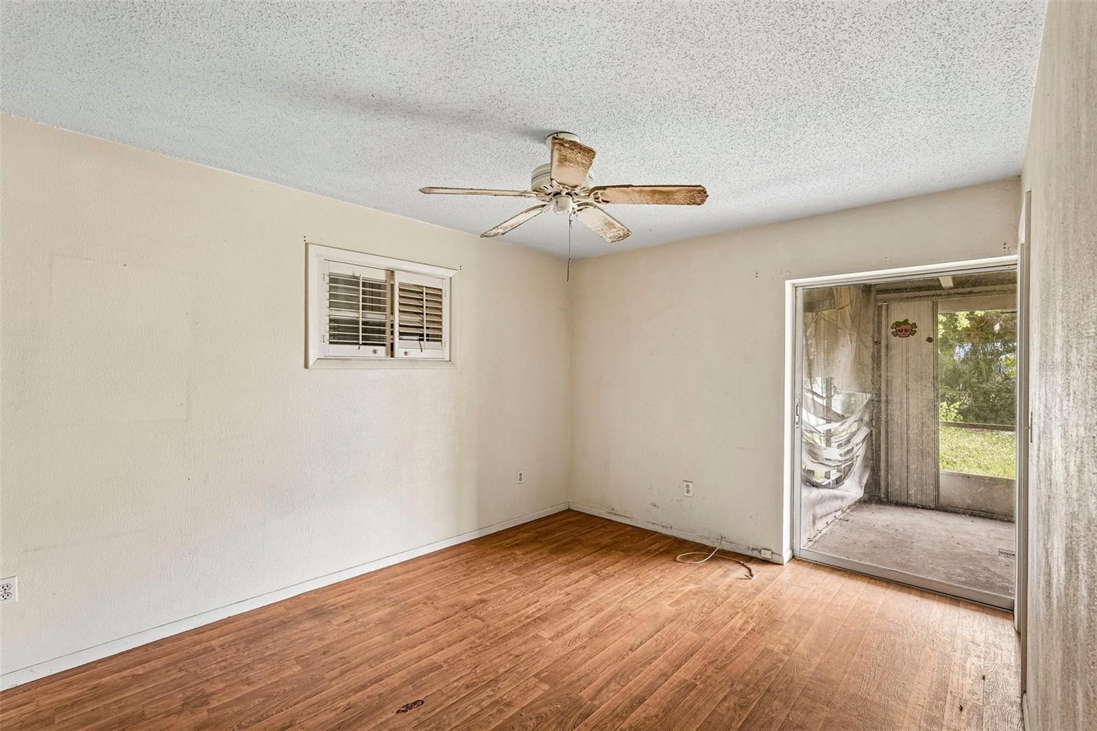 838 CORDELE AVE NW