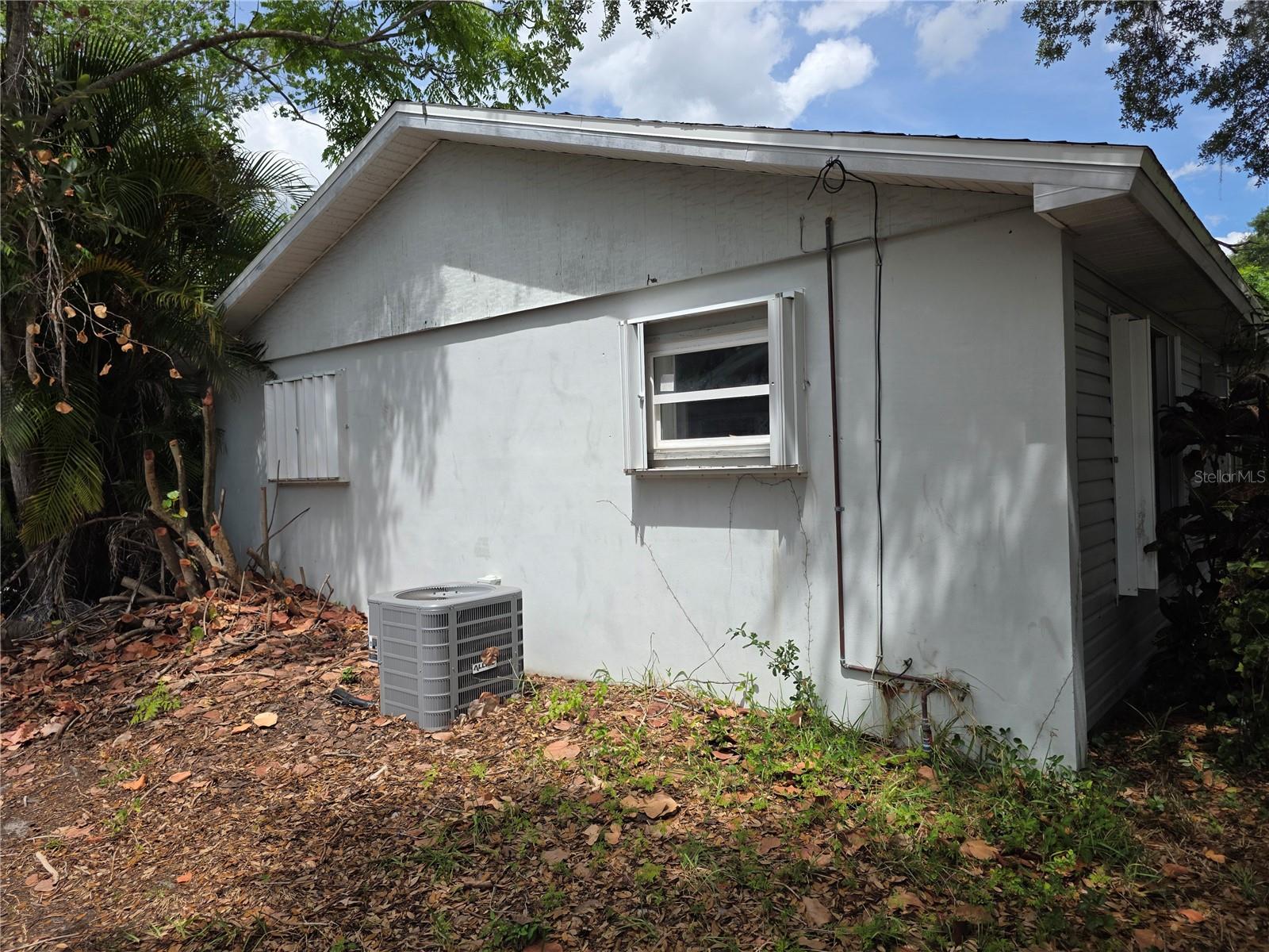 838 CORDELE AVE NW