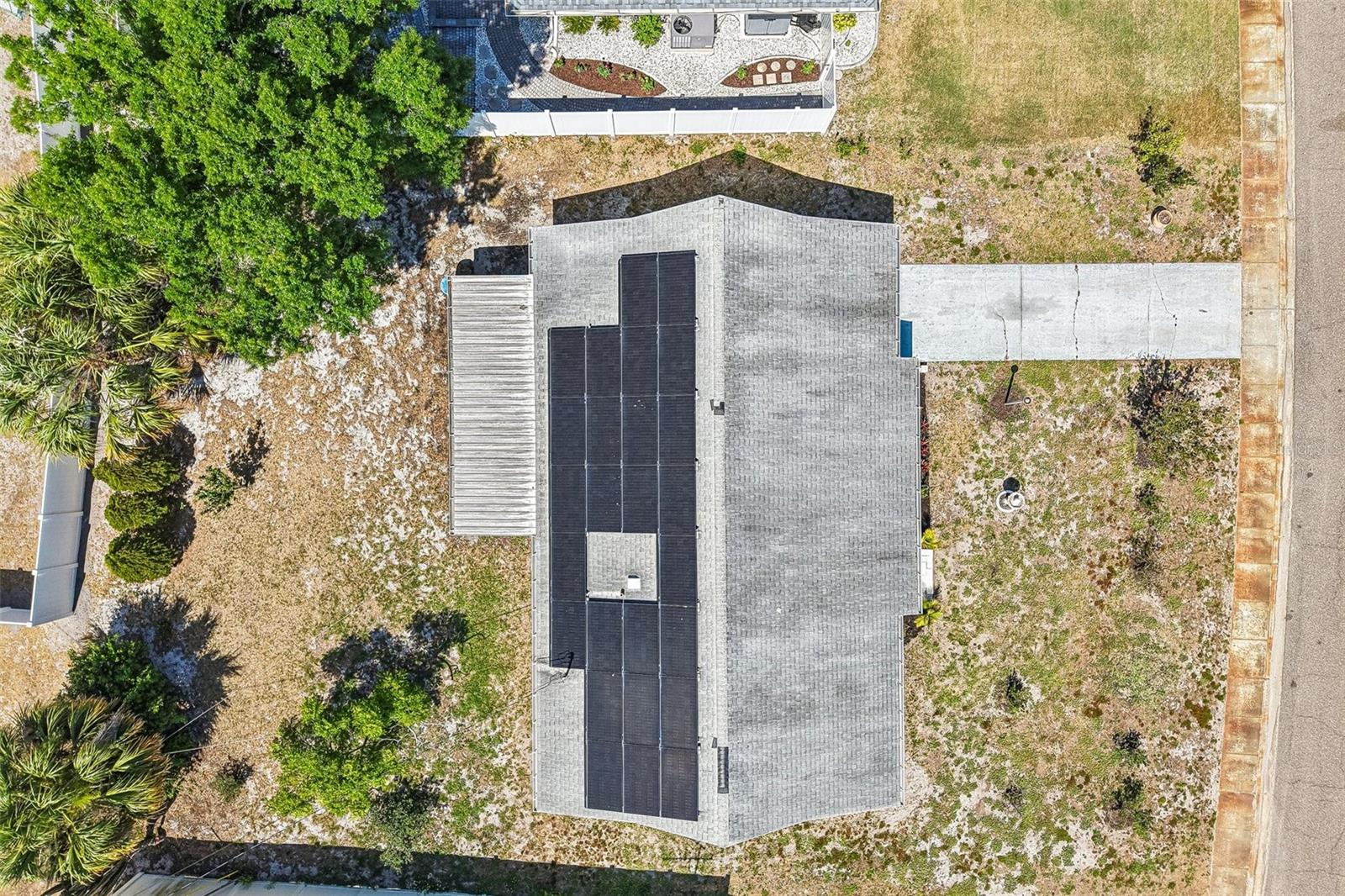 704 OJAI AVE