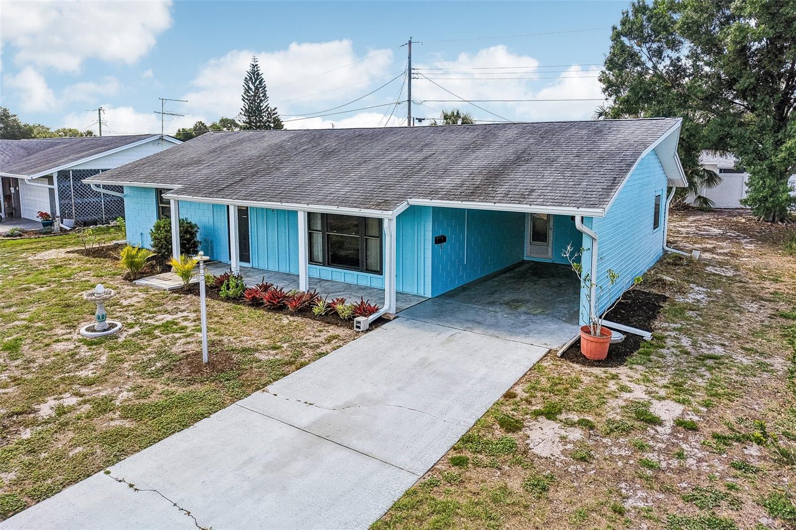 704 OJAI AVE