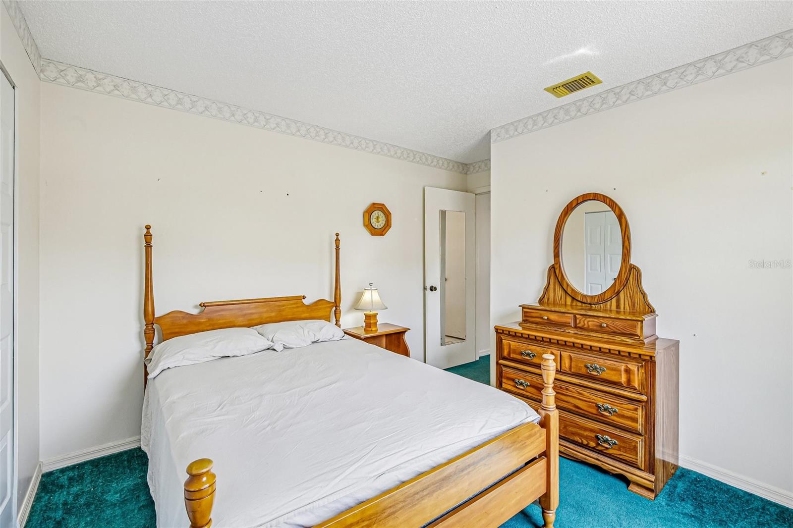 647 FORT DUQUESNA DR