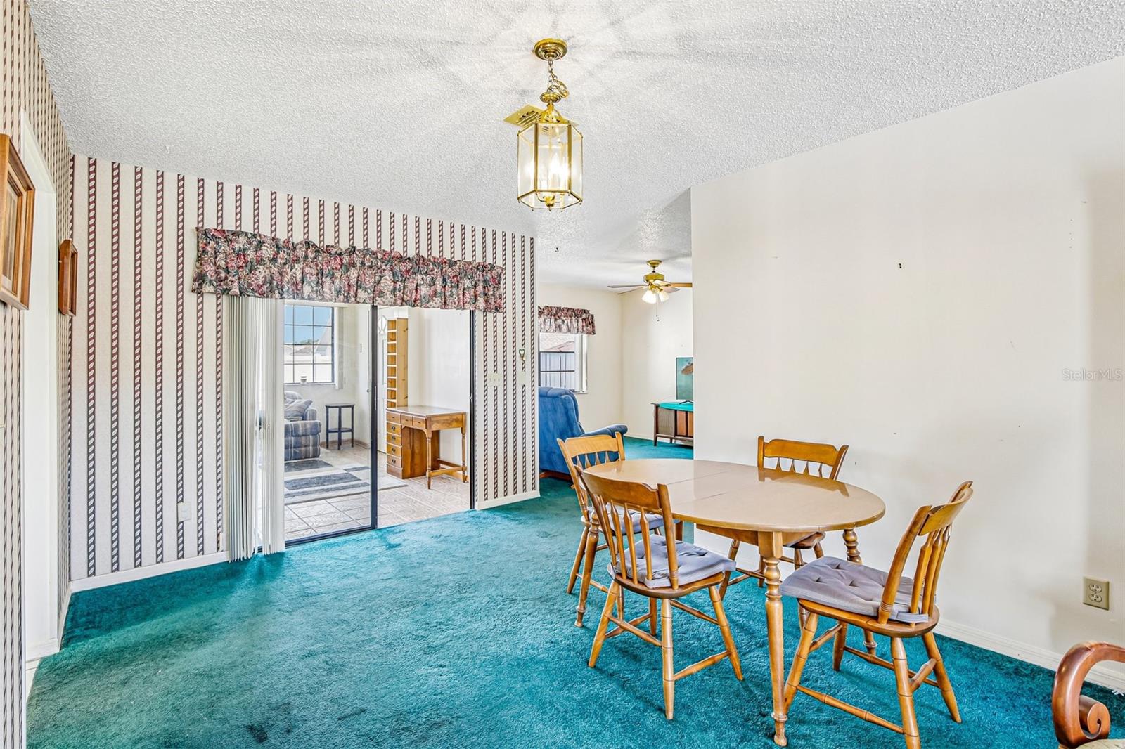 647 FORT DUQUESNA DR