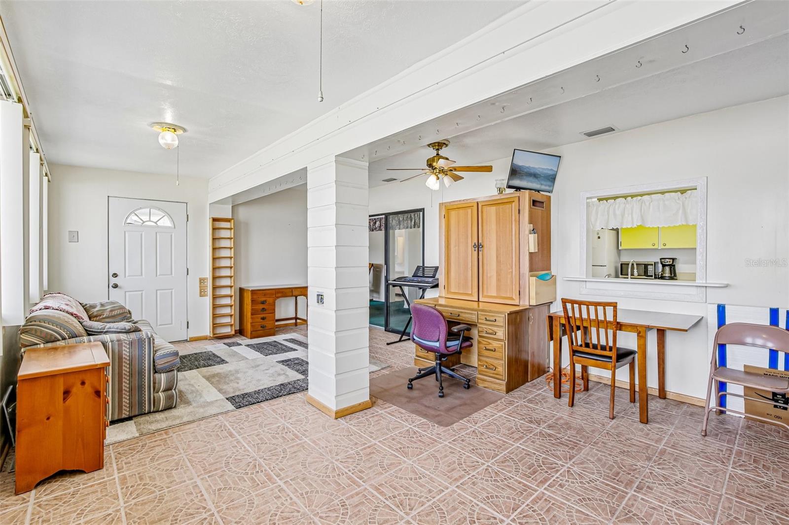 647 FORT DUQUESNA DR