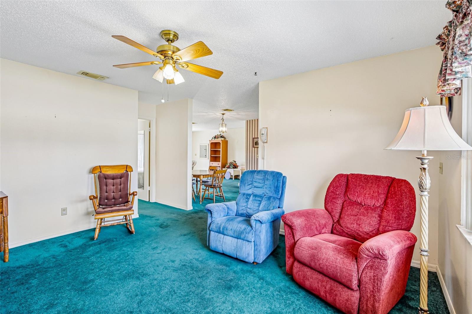 647 FORT DUQUESNA DR