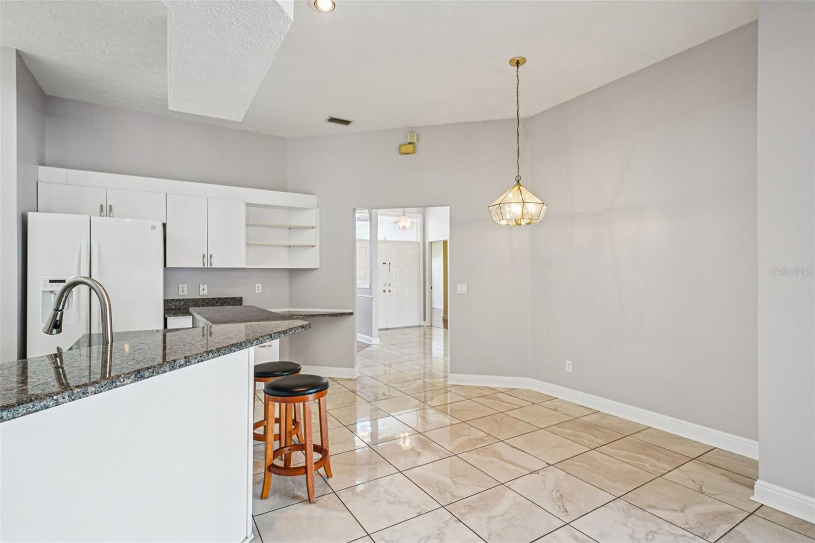 918 ACADEMY DR