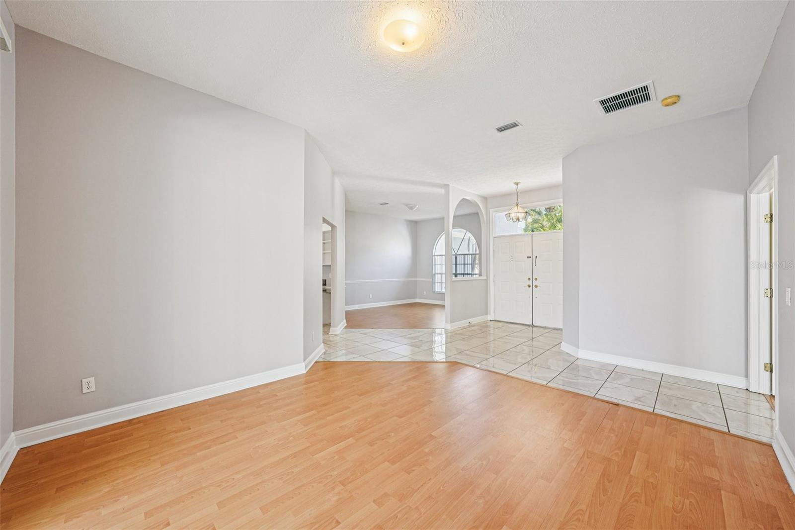 918 ACADEMY DR