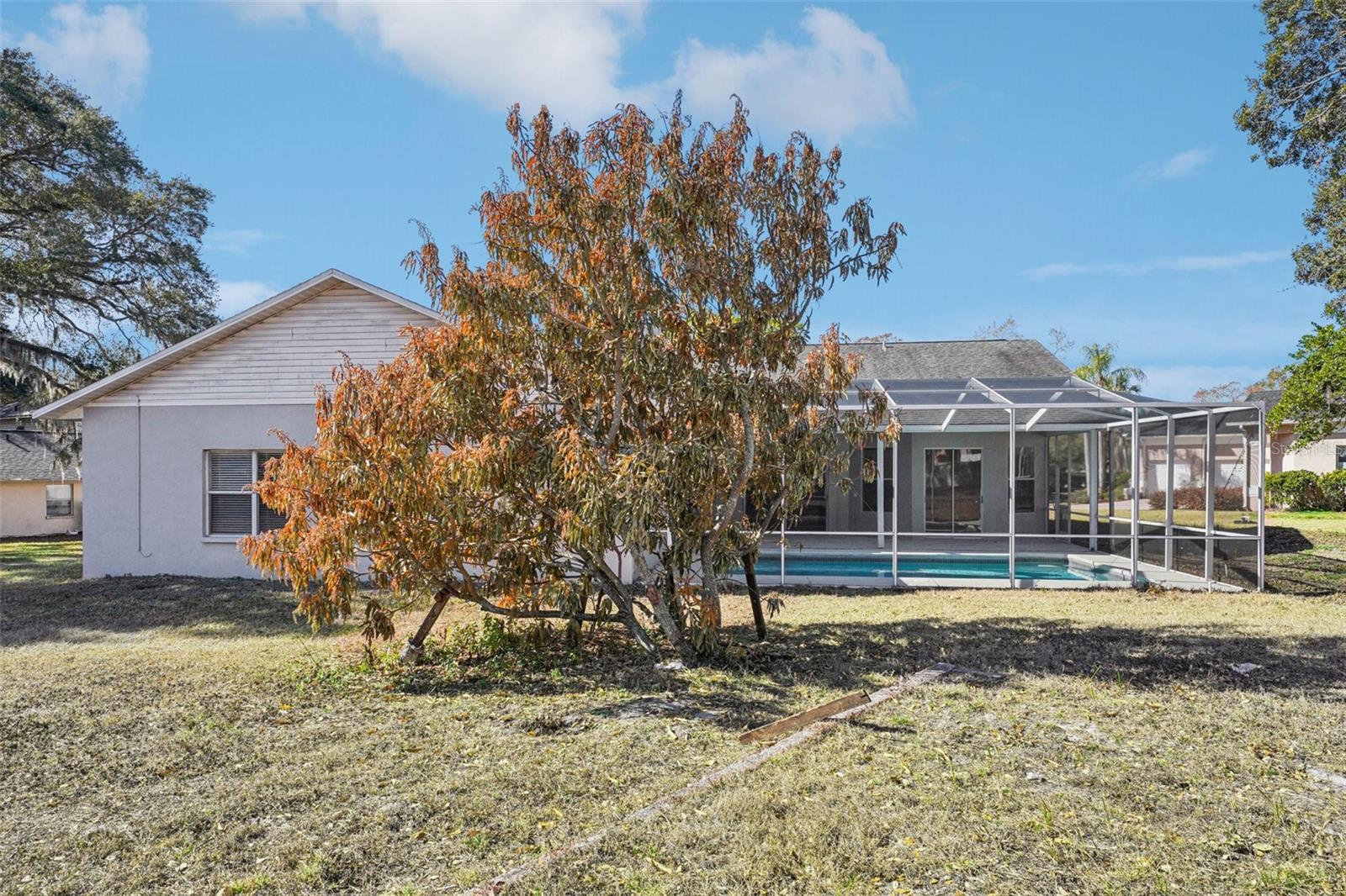 918 ACADEMY DR