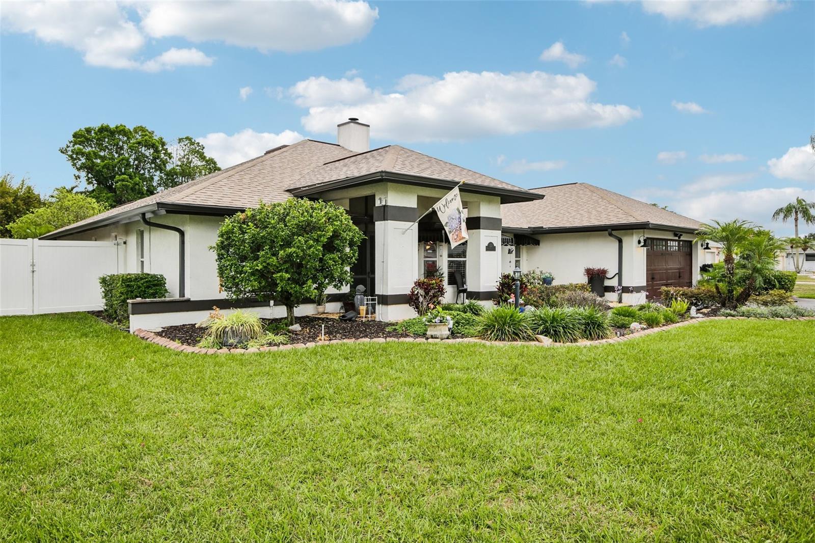 213 N BROCKFIELD DR