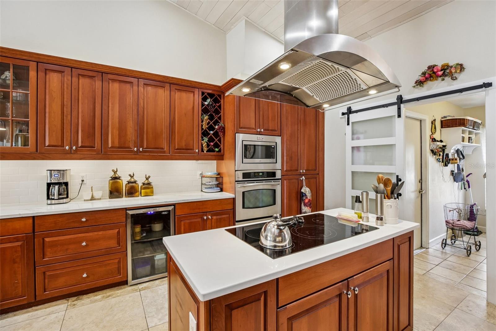 213 N BROCKFIELD DR