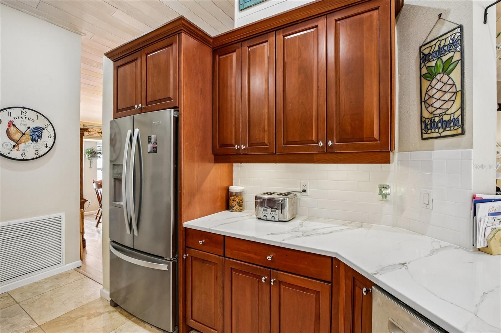 213 N BROCKFIELD DR