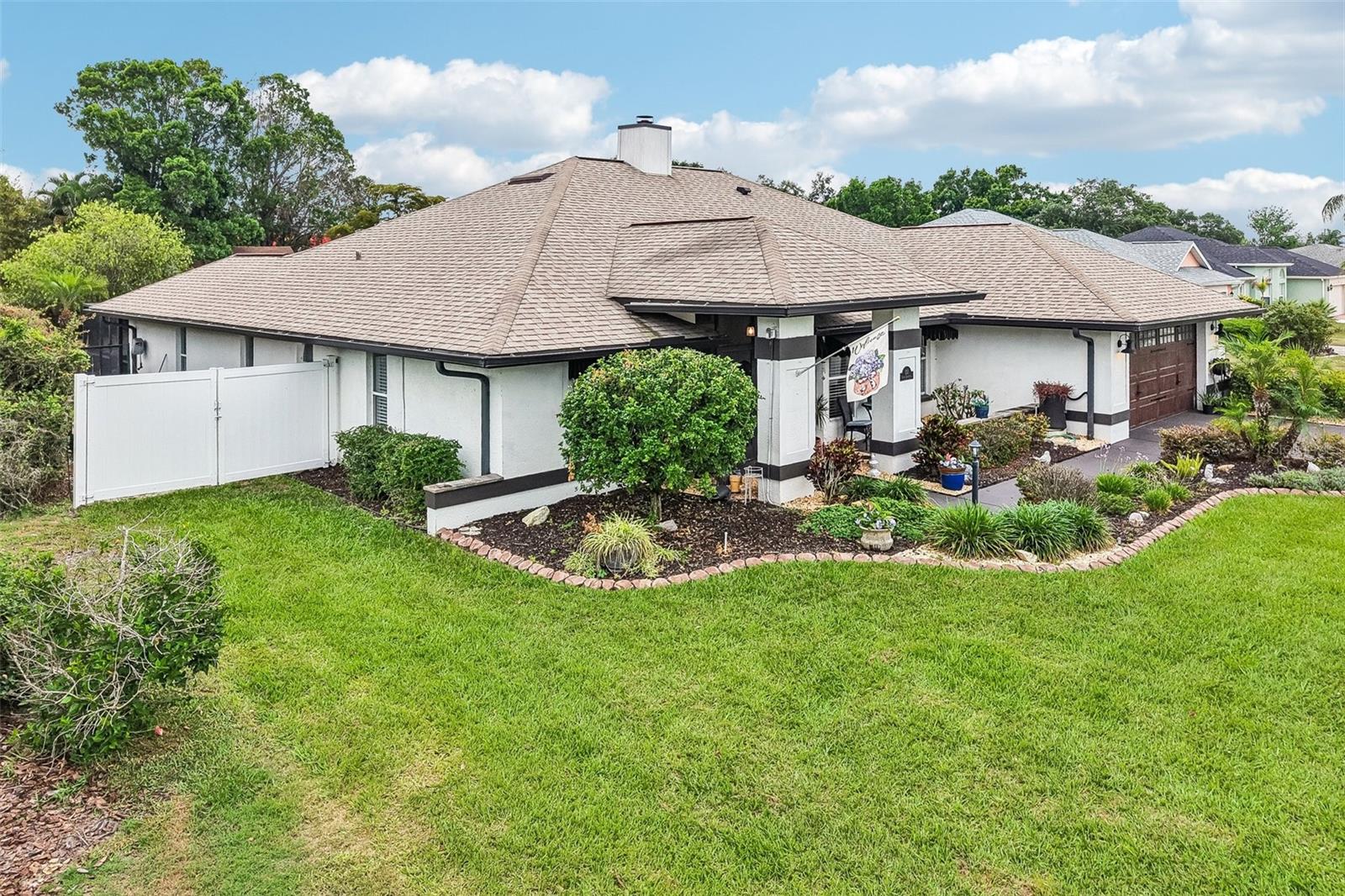 213 N BROCKFIELD DR