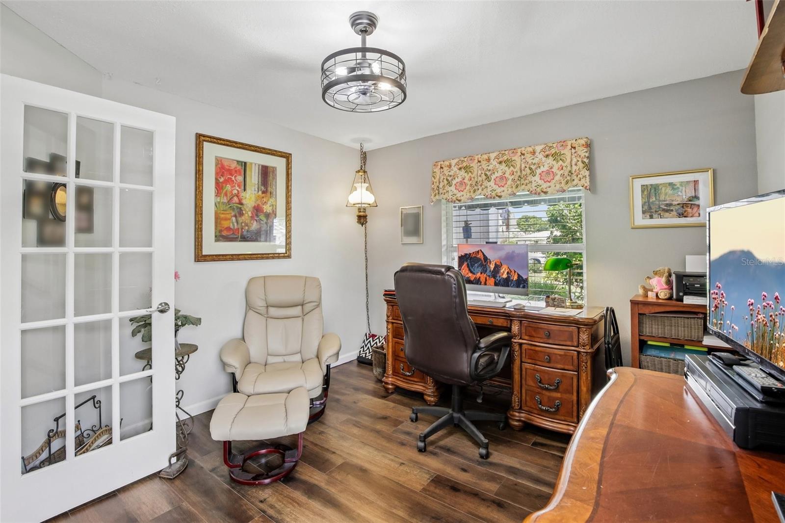 213 N BROCKFIELD DR