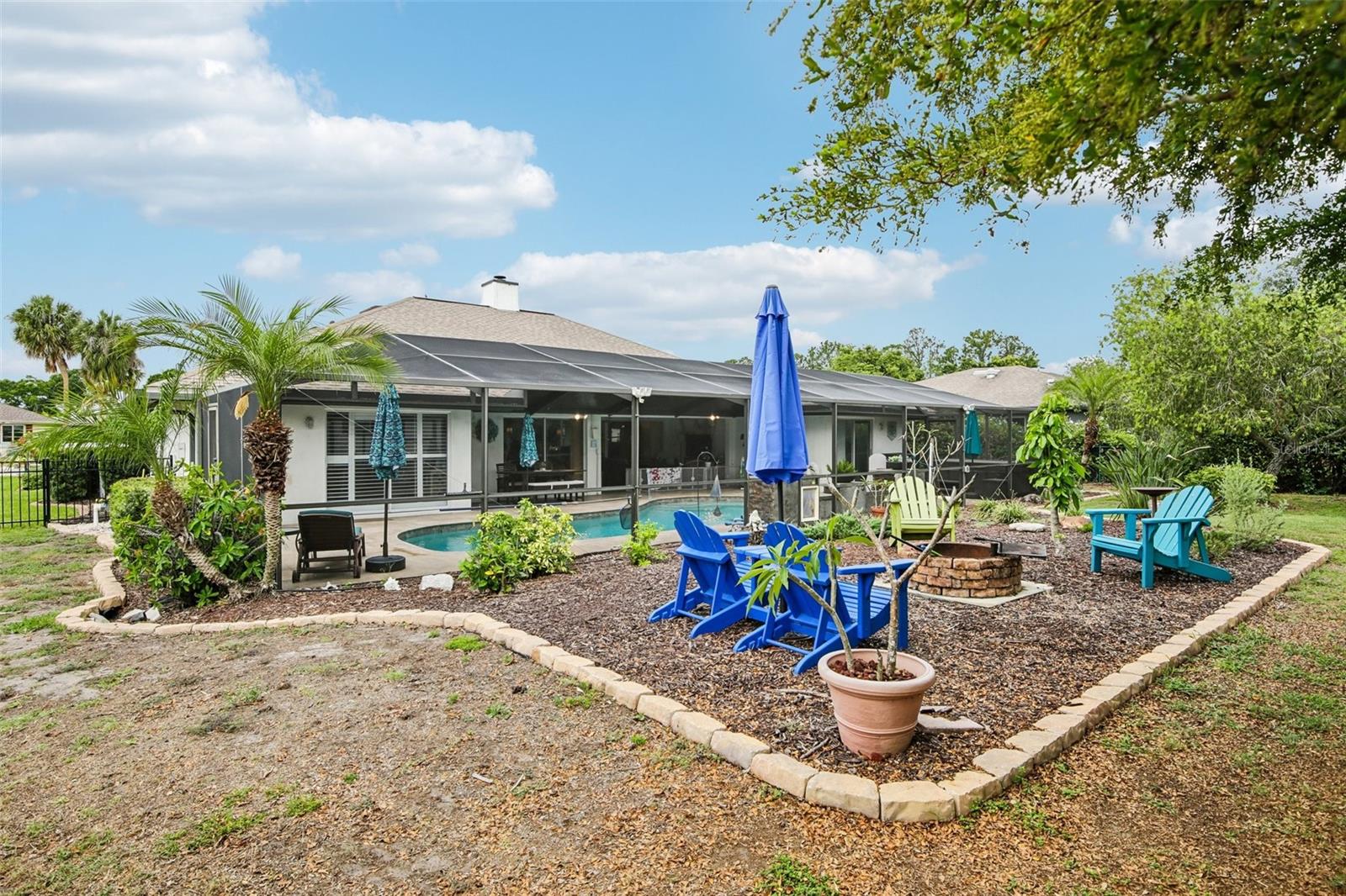 213 N BROCKFIELD DR