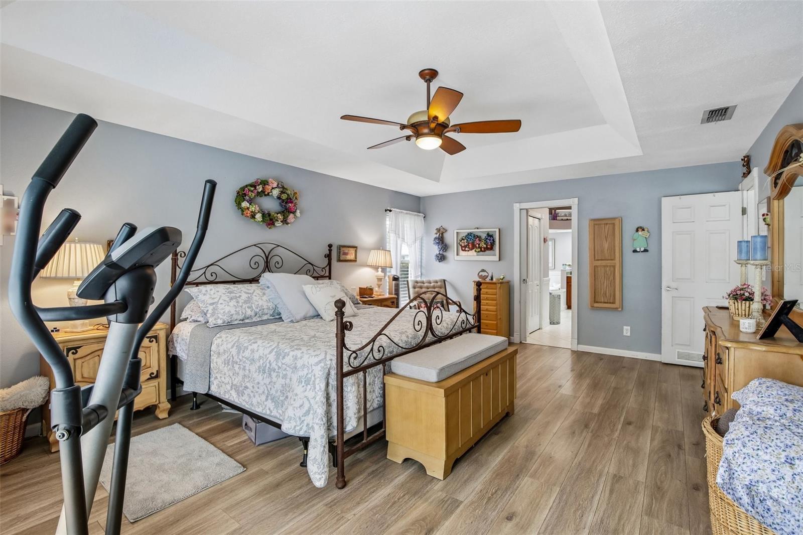 213 N BROCKFIELD DR