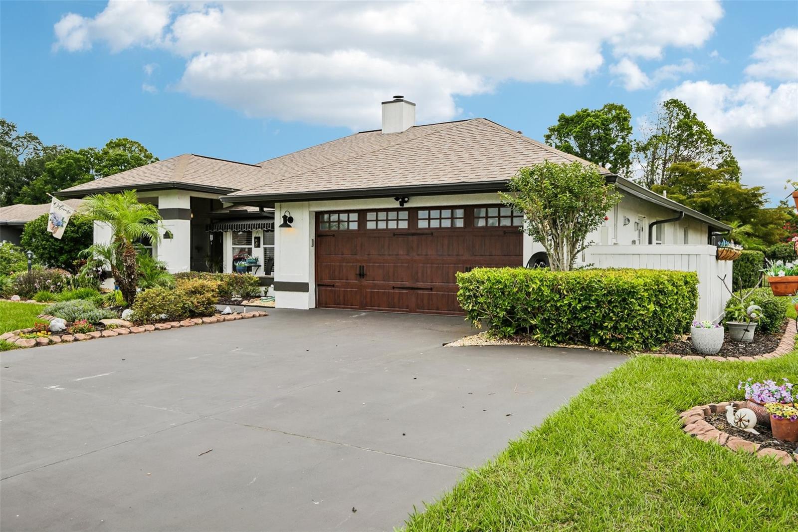 213 N BROCKFIELD DR