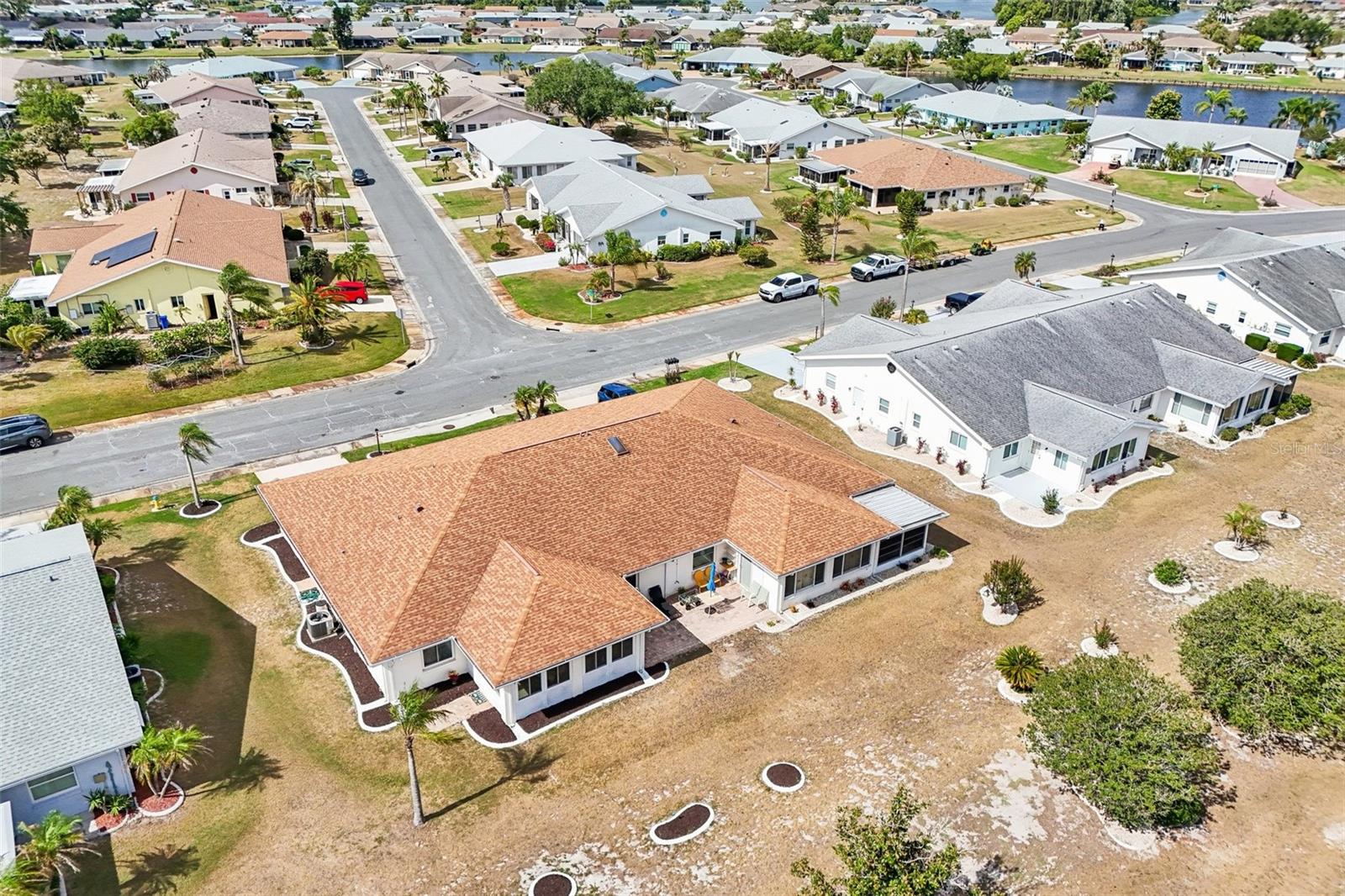 1607 CLOISTER DR