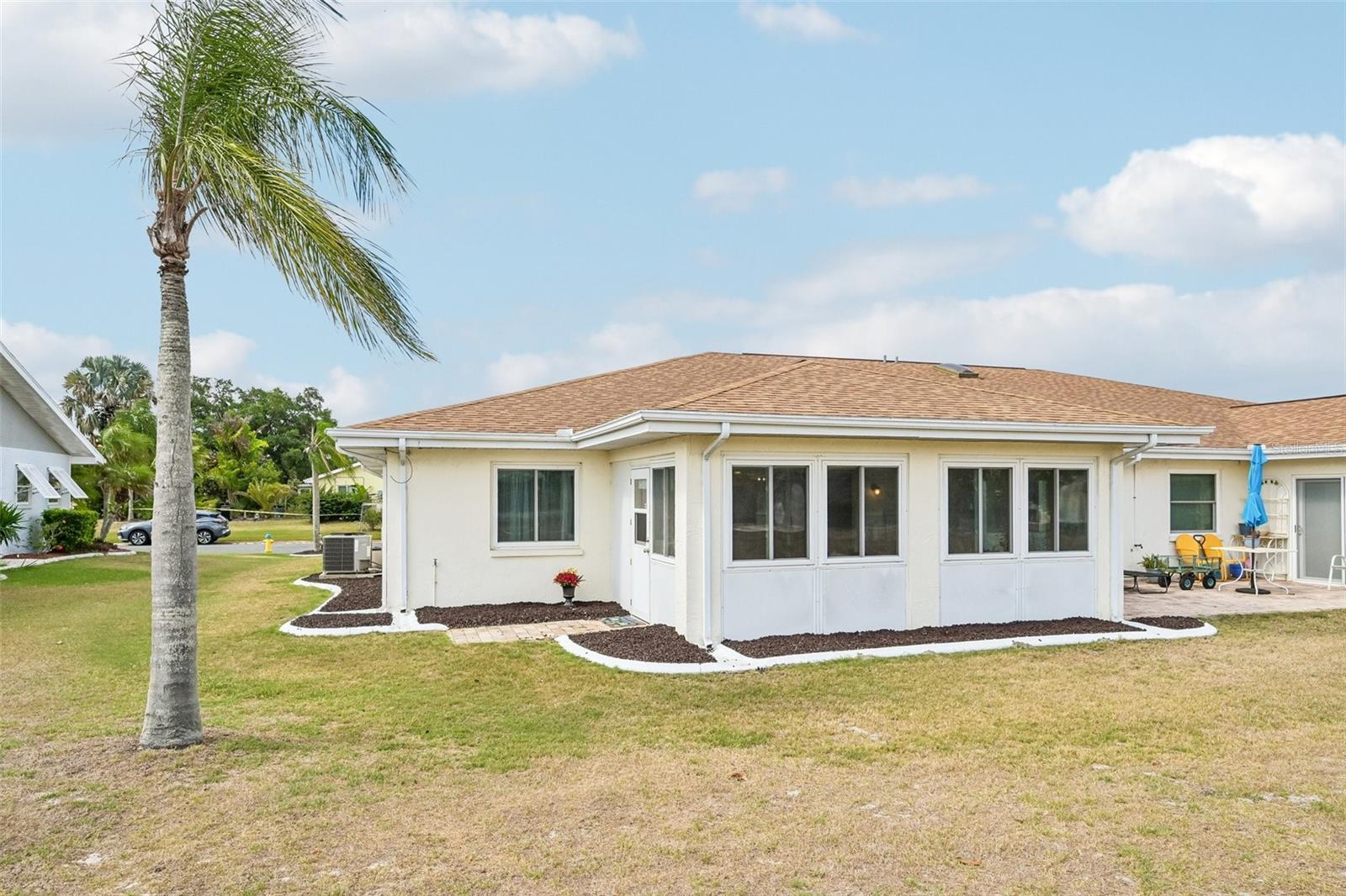 1607 CLOISTER DR