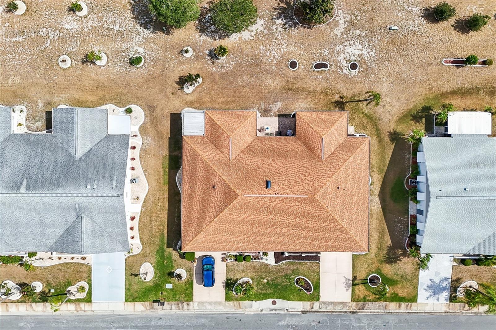 1607 CLOISTER DR