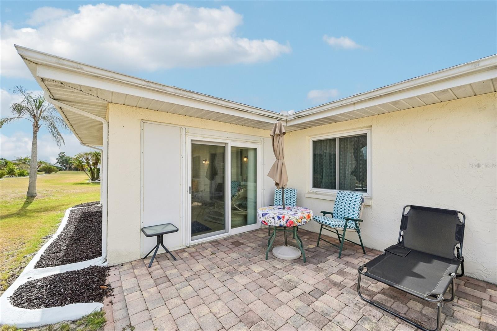 1607 CLOISTER DR