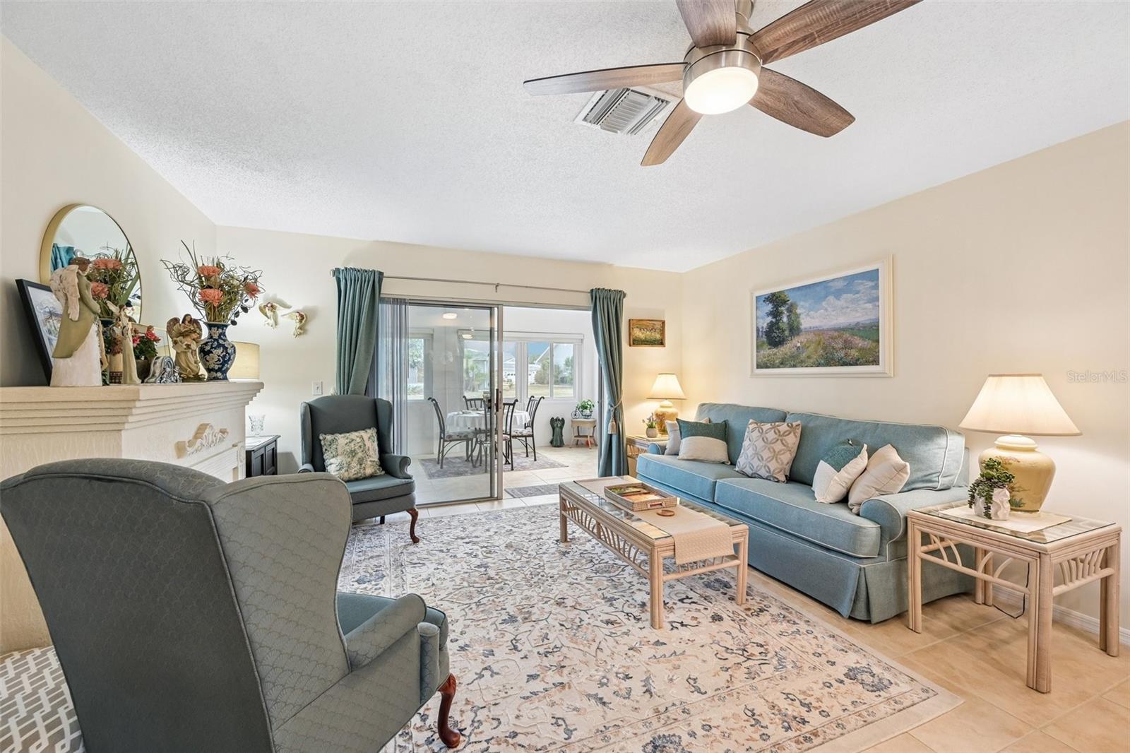 1607 CLOISTER DR