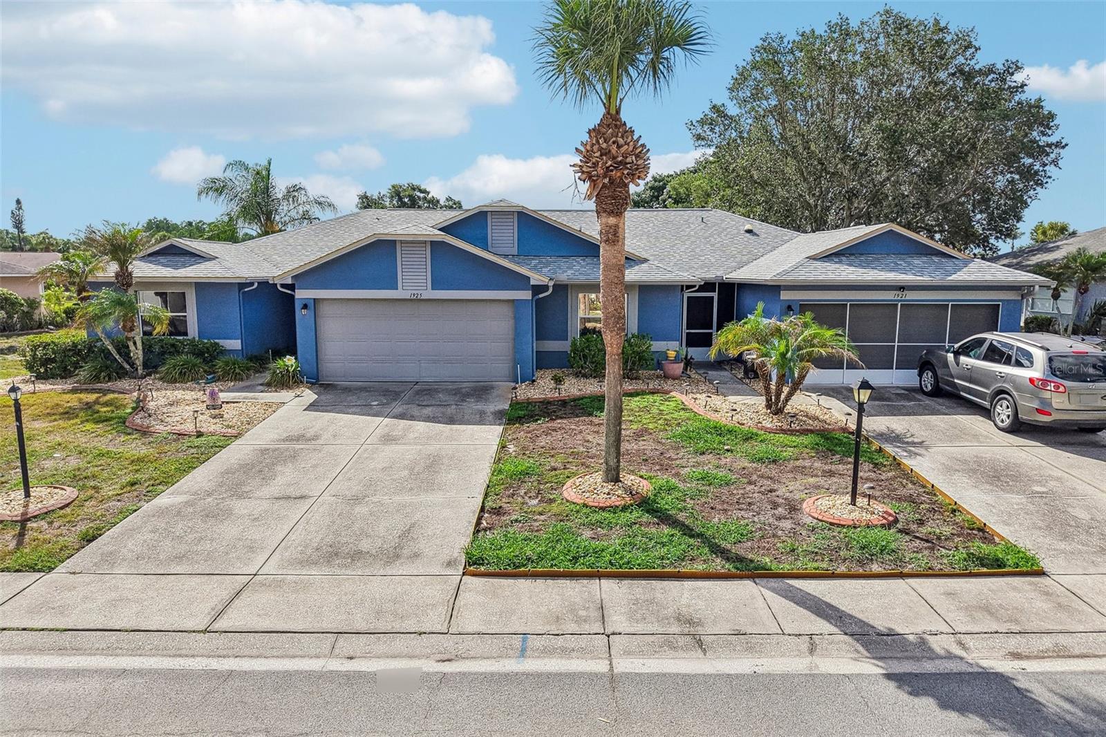 1925 GRAND CYPRESS LN