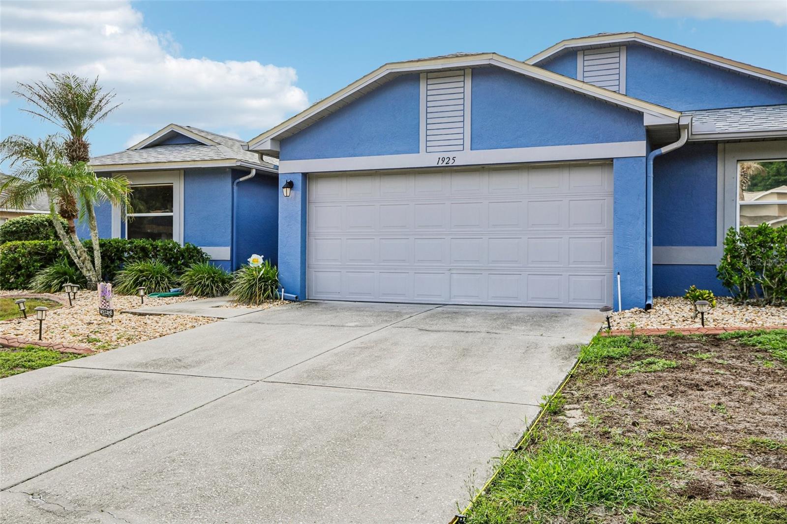 1925 GRAND CYPRESS LN