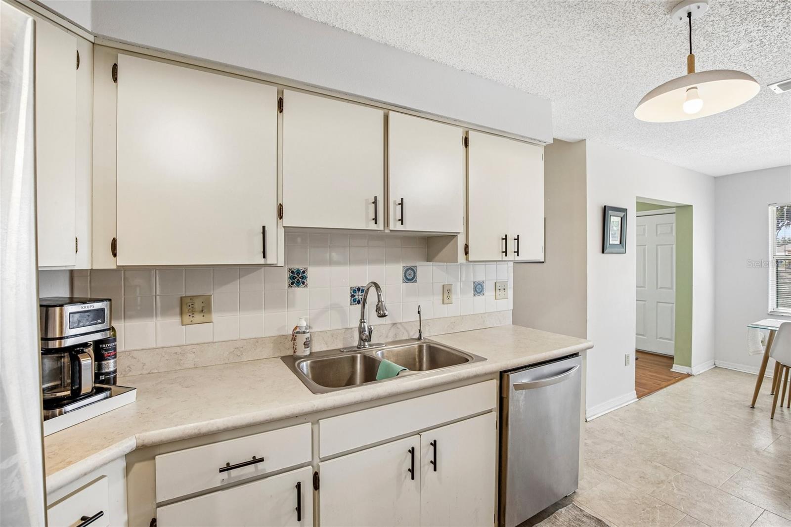 1925 GRAND CYPRESS LN