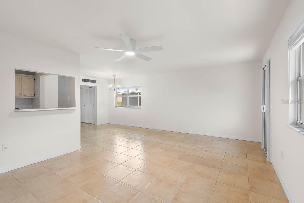 201 KINGS BLVD #19