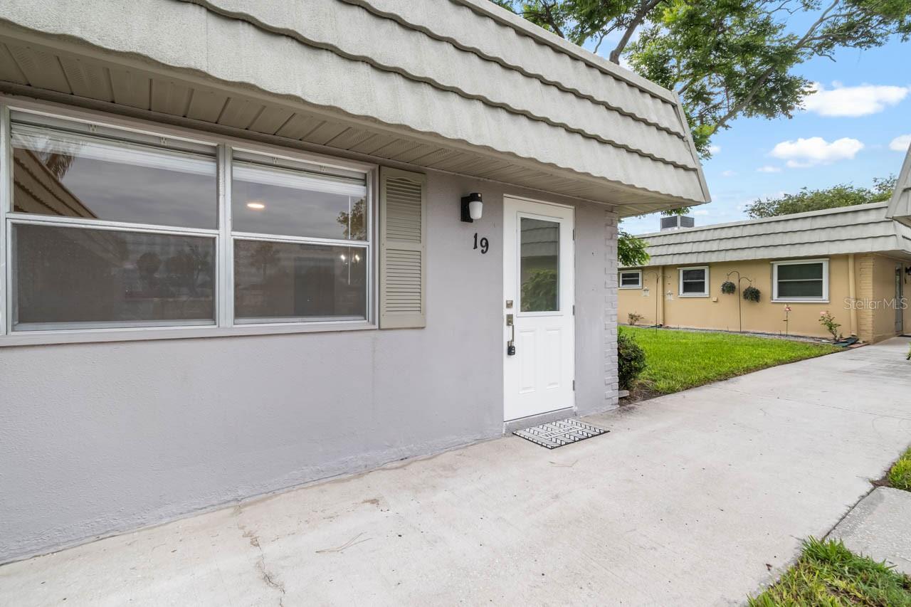201 KINGS BLVD #19